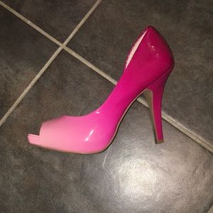 shell pink/ ombré patent heels